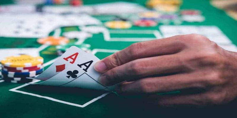 Game bài Poker yêu cầu mọi người áp dụng đa dạng chiến thuật
